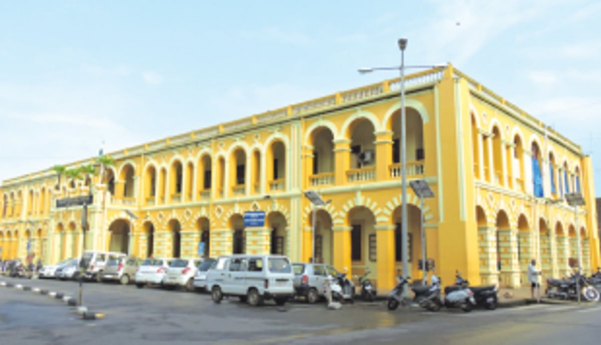 MMC pays ` 13 cr in salaries for an income of ` 5 cr annually