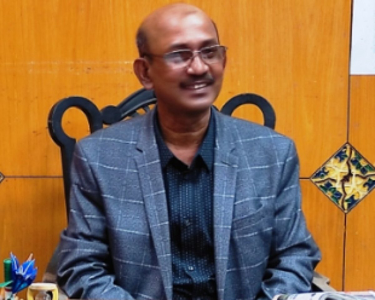 MMC to take action against staff  for not attending Gandhi Jayanti