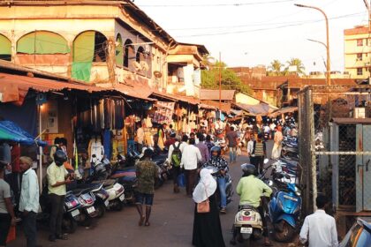 MMC turning blind eye to hundreds of unlicensed market traders: Activists