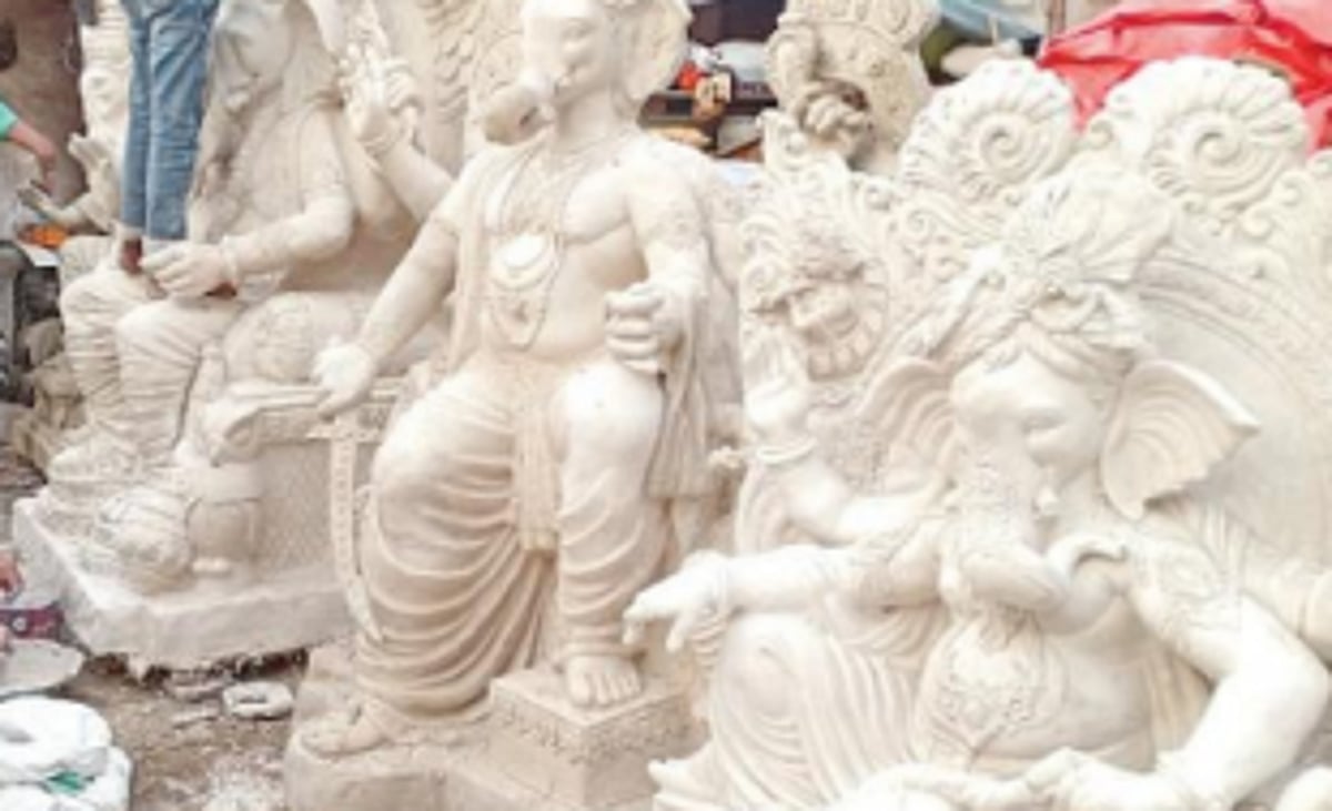 MMC warns shops not to sell PoP Ganesh idols