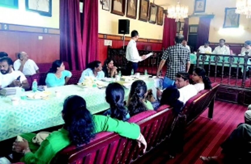 MMC’s move to spend development funds for transporting wet garbage draws flak