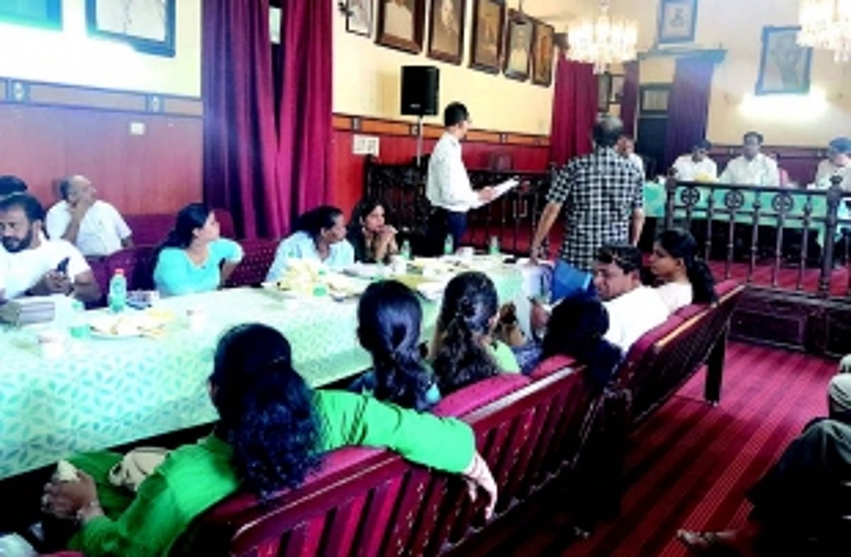 MMC’s move to spend development funds for transporting wet garbage draws flak