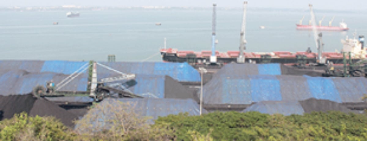 MPT workers  threaten stir if coal  handling stopped
