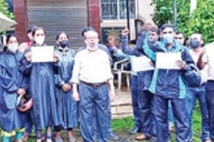 Madgaum Bank employees  protest salary delay