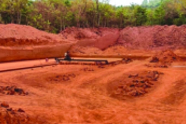 Mafia back to illegal stone quarrying in Dharbandora