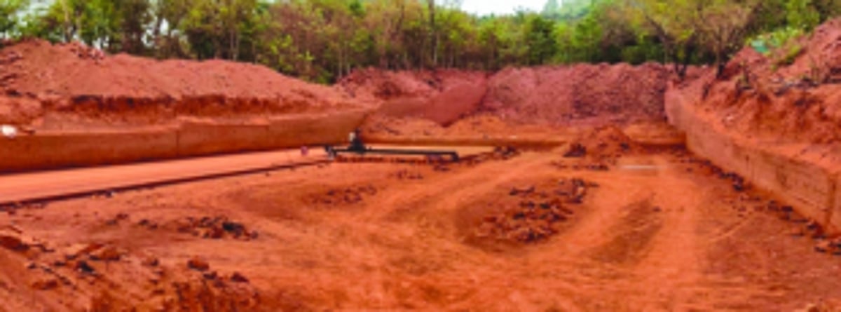 Mafia back to illegal stone quarrying in Dharbandora