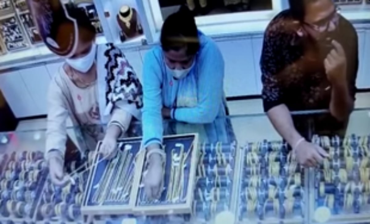 Maharashtra police identify  culprits involved in robbery