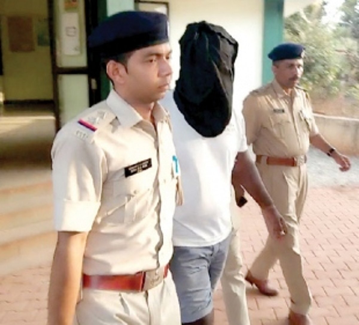 Maharashtra teen held for  assaulting Russian tourist