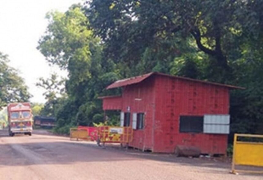 Maharashtrians working in Goa sans COVID-ve certificate denied entry