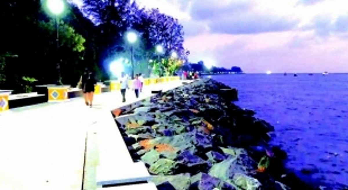 Maintain cleanliness of Mandovi promenade