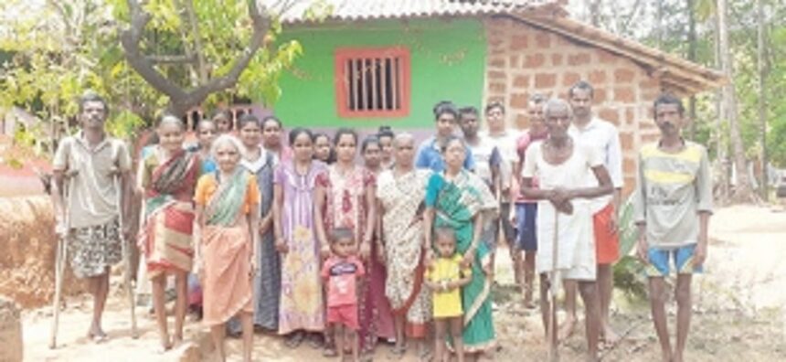 Majik Vaddo’s cup of woes: Irregular water supply, lack of streetlights & no proper road