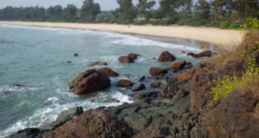 Male body washed ashore on Galgibaga beach 1 Male body washed ashore on Galgibaga beach