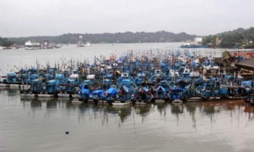 Malim jetty workers return to native homes