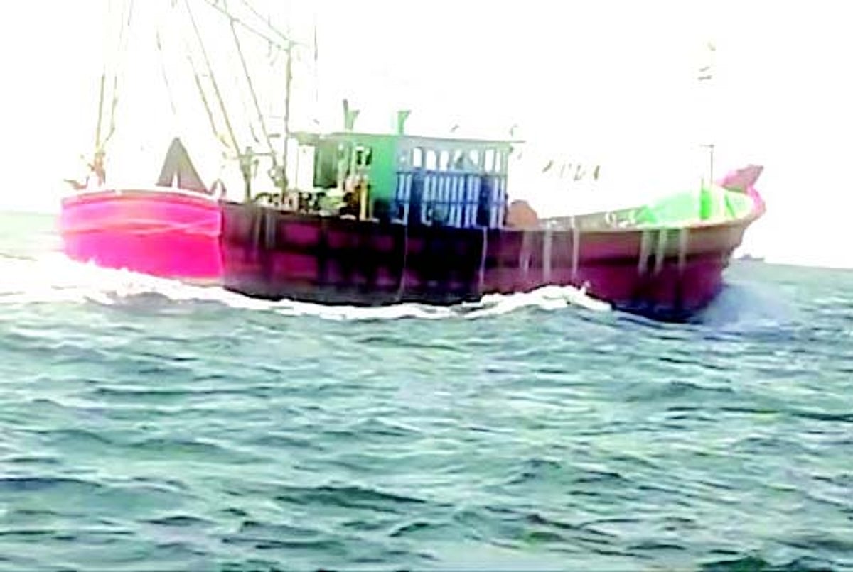 Malpe trawlers continue to plunder Goan fish resources,
say local fishermen