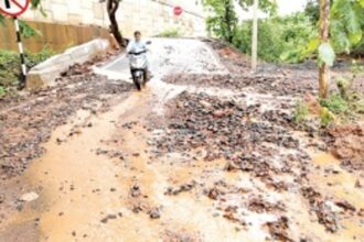 Malpem-Pernem road turns into death trap