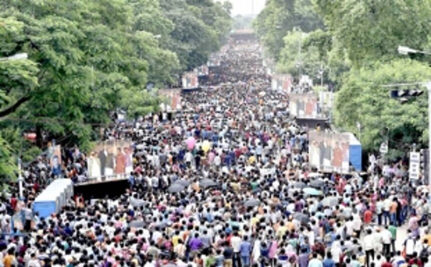 Mamata patronising illegal infiltration, Rahul should clear stand: Shah 1 Mamata patronising illegal infiltration, Rahul should clear stand: Shah