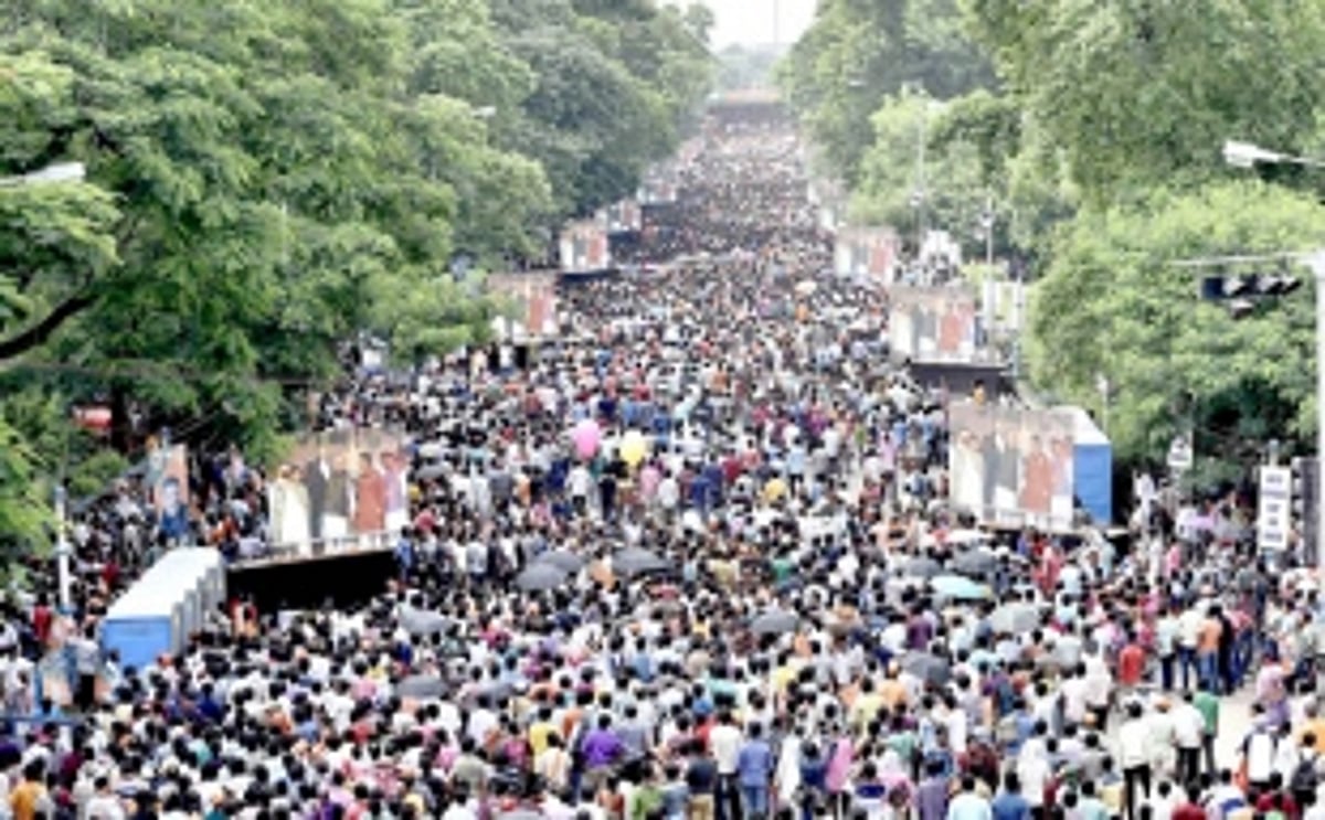 Mamata patronising illegal infiltration, Rahul should clear stand: Shah