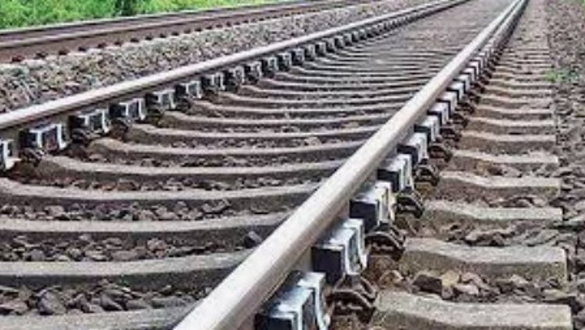 Man Held for Pushing Woman to Death in Front of Moving Train in Thane