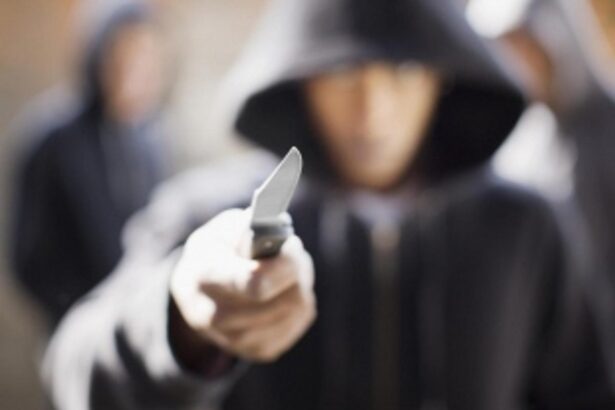 Man arrested for robbing woman at knifepoint