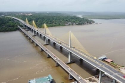 Man ends life  by jumping off  Atal Setu