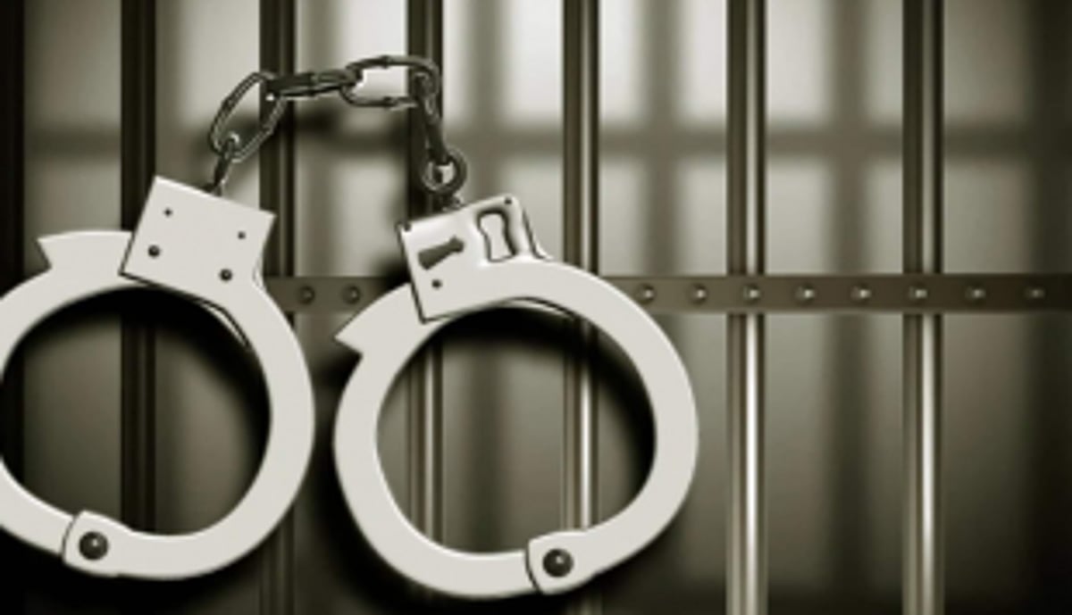 Man held for felling  7 Catechu trees   at Dharbandora