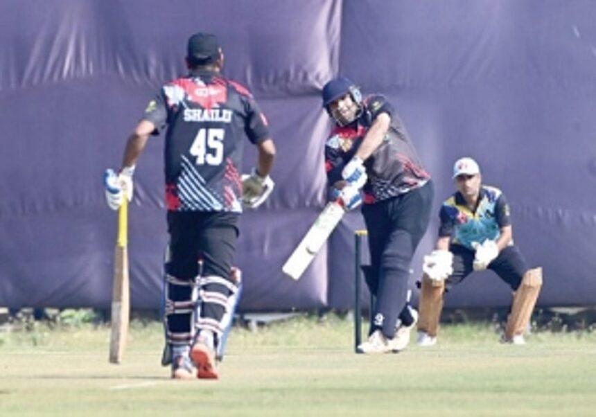 Manas Mavericks hold their nerve to register narrow victory over LPK11