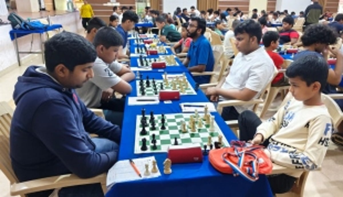 Mandar, Rishikesh, Aaryavat in joint lead