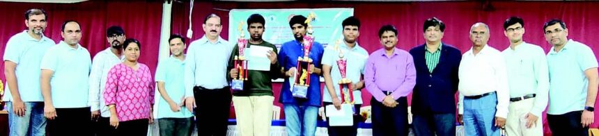Mandar emerges chess champion