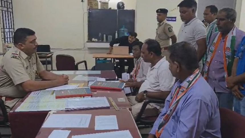 Mandre Congress Committee Flags Rise in Thefts, Submits Statement to Police 1 Mandre Congress Committee Flags Rise in Thefts, Submits Statement to Police
