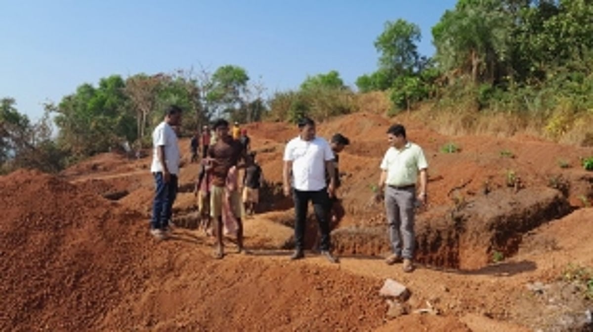 Mandrem Panchayat issues a stop work notice to Actor Nagarjuna Rao Akkineni for illegal construction in Mandrem