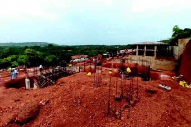 Mandrem police, TCP turn blind eye to illegal hill cutting at Junaswada