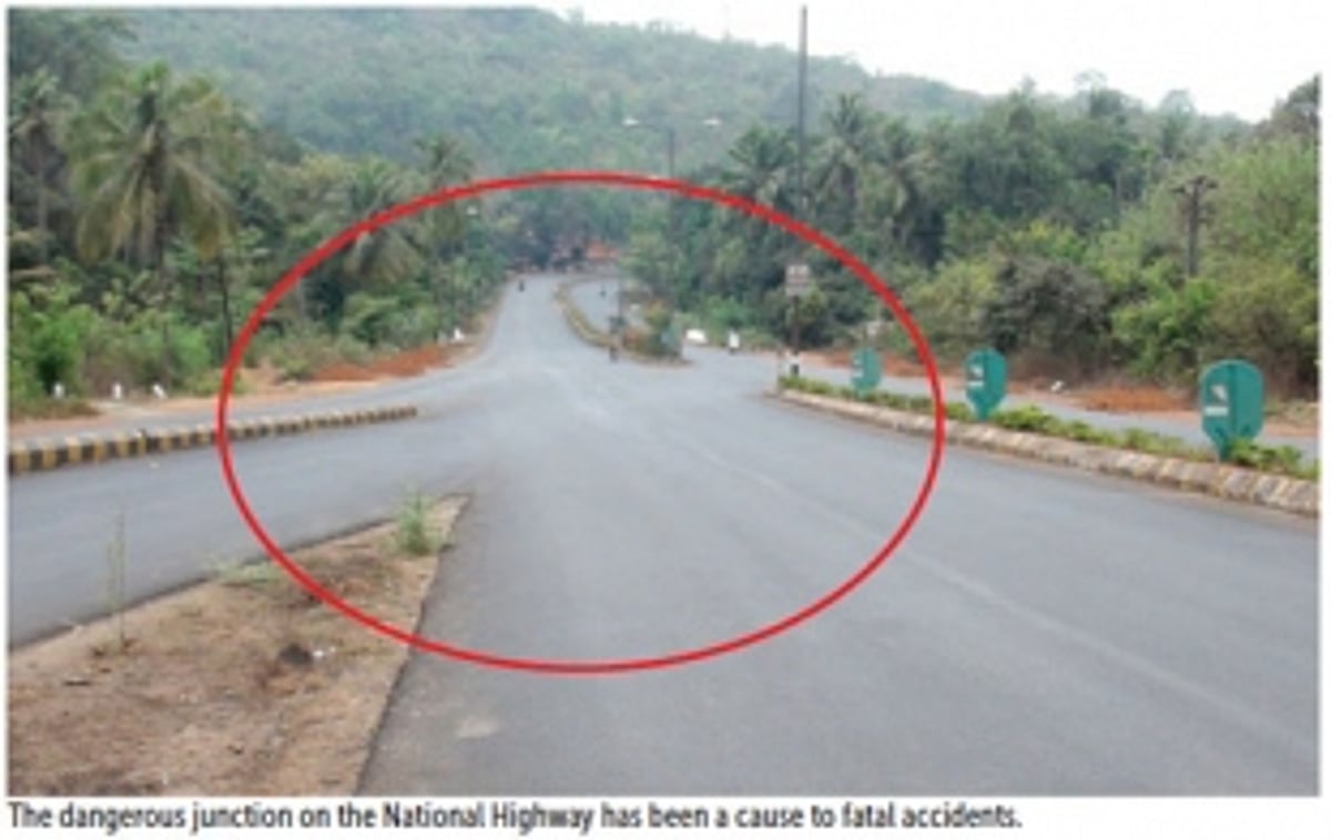 Mangueshi junction, a death trap for vehicles