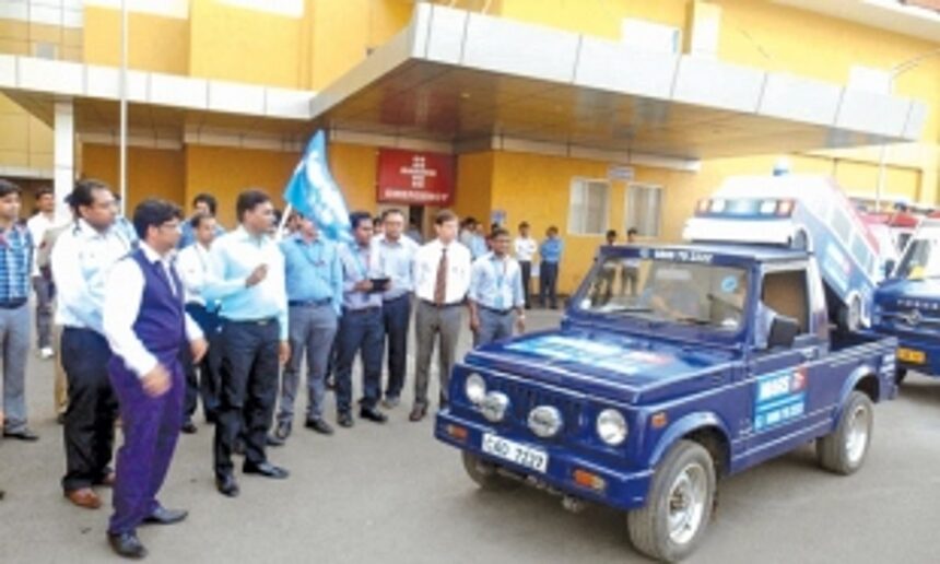 Manipal Hospitals unveils ambulance service 1 Manipal Hospitals unveils ambulance service