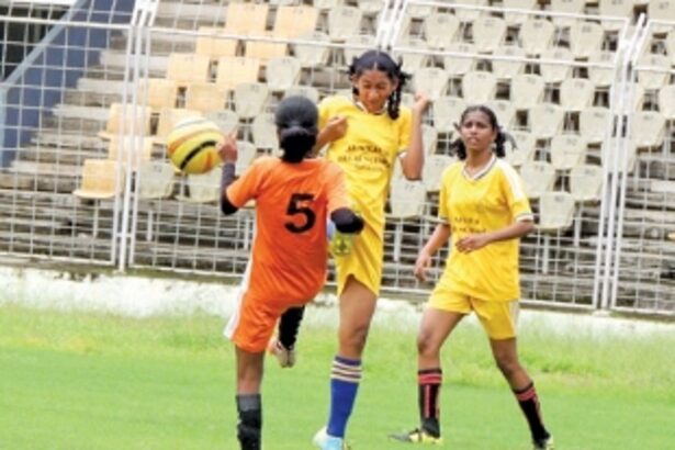 Manovika HS get the better of Auxilium HS;  Regina Martyrum, Fatima Convent HS win
