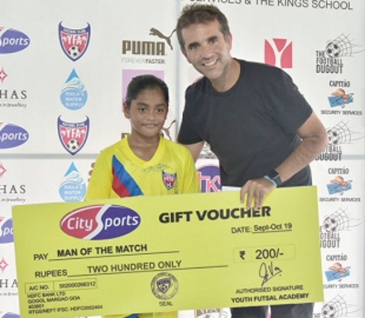 Manovikas EMS, Futebole YFA & Loyola HS prevail