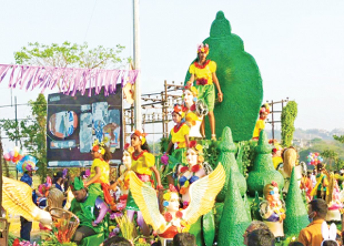Many attend Margao carnival parade without mask