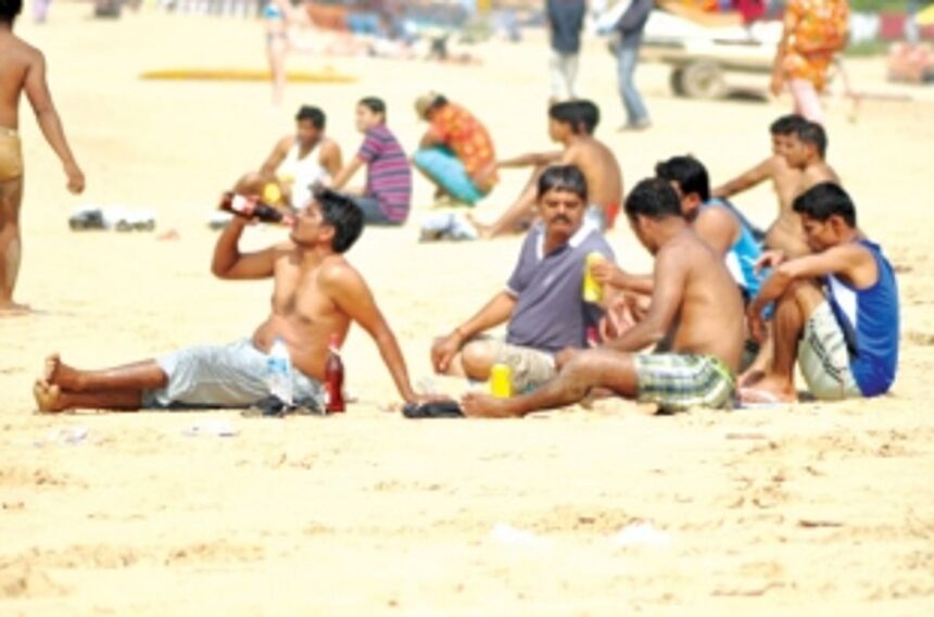 Many tourists DRINK & get DROWNED 1 Many tourists DRINK & get DROWNED