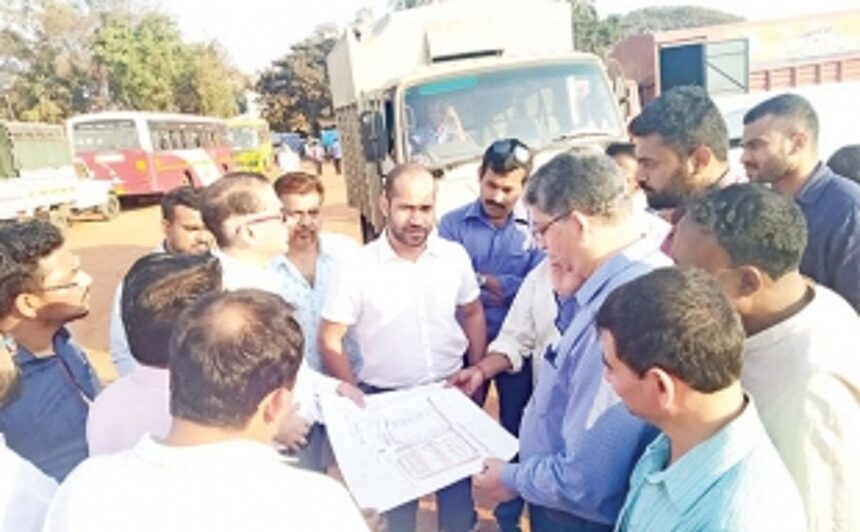 Mapusa MLA, consultant inspect proposed Mapusa bus stand site