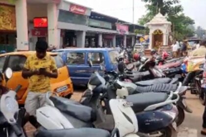 Mapusa Market Struggles with Parking Woes Amidst Festive Rush