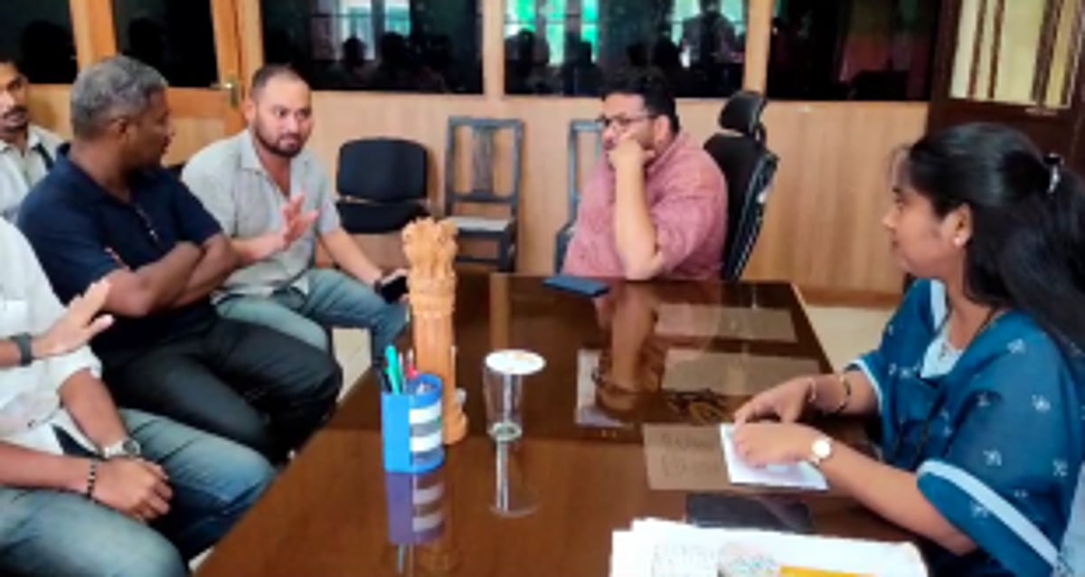 Mapusa Merchants dare Municipality