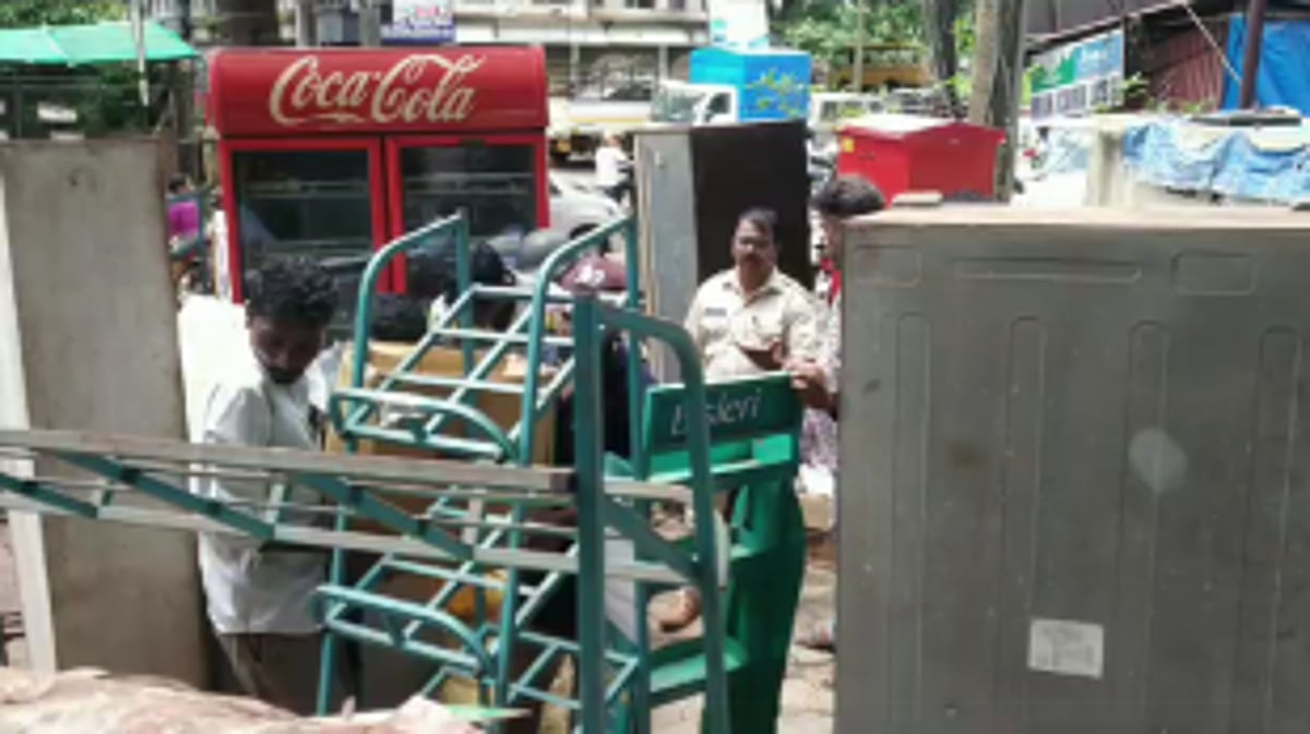 Mapusa Municipal Council acts against encroachment near old Asilo