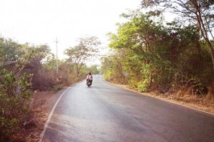 Mapusa-Siolim road in darkness