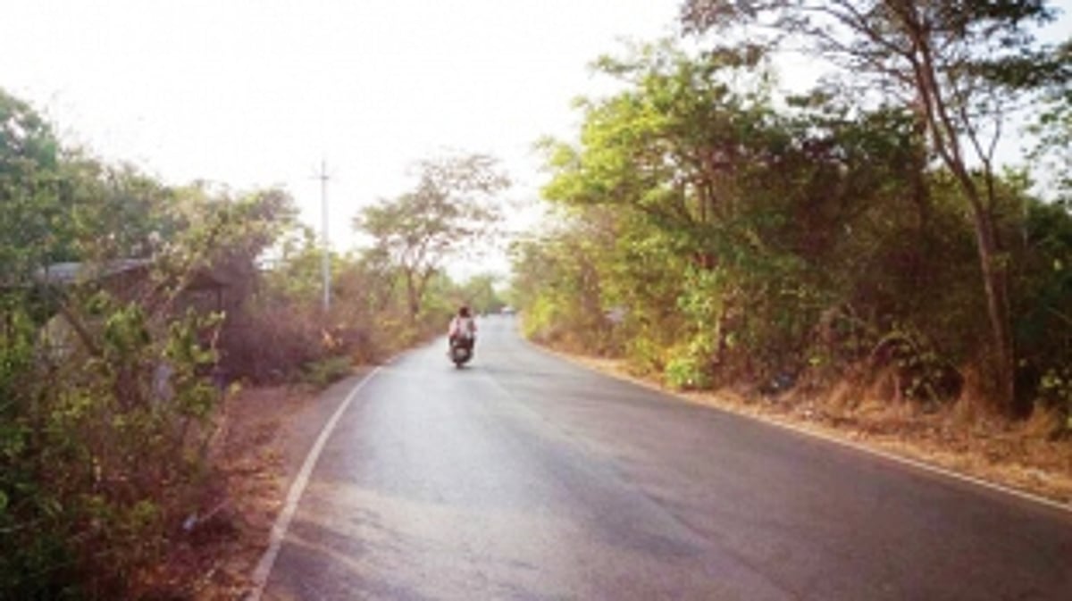 Mapusa-Siolim road in darkness