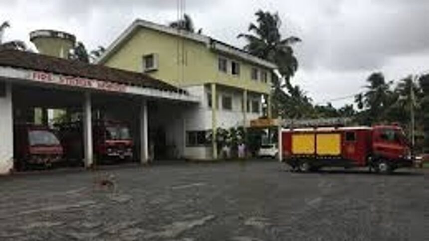 Mapusa fire team rescues cow trapped in Colvale canal 1 Mapusa fire team rescues cow trapped in Colvale canal