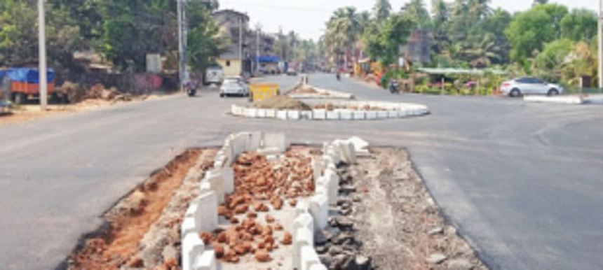 Mapusa residents demand  underpass at Camarkhajan