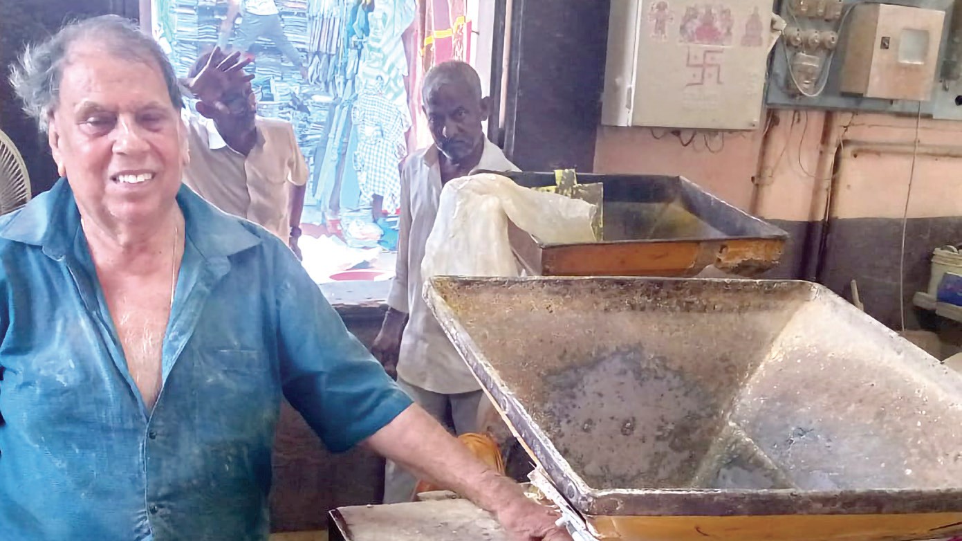 Mapusa’s Last Flour and Masala Mill: The 120-Year Legacy of Ramesh Bicholkar’s Family Business