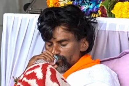 Maratha Quota Stir: Manoj Jarange Vows to Stay Put at Azad Maidan