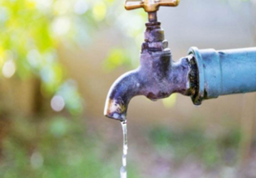 Marcaim, Kundaim locals gherao AE over irregular water supply 1 Marcaim, Kundaim locals gherao AE over irregular water supply