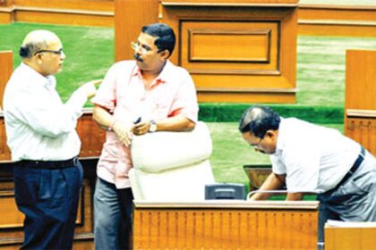 Margao MLA Digambar Kamat has a word with Tourism Minister Dilip Parulekar