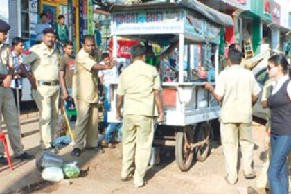 Margao Municipal workers resumed their anti-encroachment drive